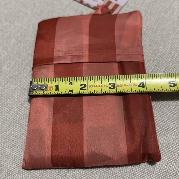 Free With $25 Purchase-NWT Foldable Tote Bag - Picture 5 of 6